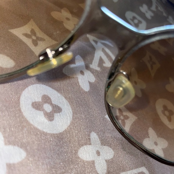 ❤️SOLD❤️ Burberry sunglasses - Picture 9 of 15